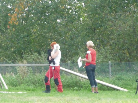 2. Speciální cviky - přenesení cizí osobou.